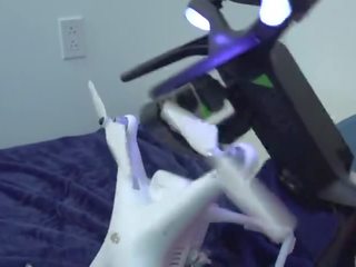 Stupendous أبيض drone يحصل على مارس الجنس بواسطة ل أسود drone