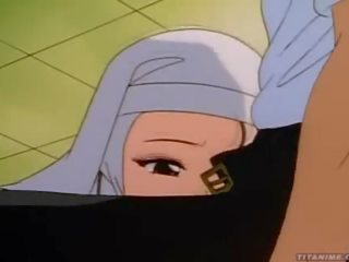 Slutty hentai nuns böjer sig över och tar det från bakom