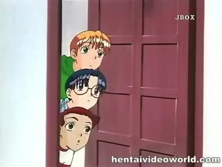 Adoleshent anime vogëlushe në e pisët derdhje e shumfishtë në fytyrë