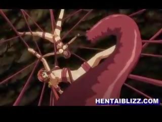 Berpayu dara besar hentai brutally menggerudi oleh tentacles raksasa